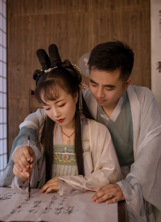 金风玉露一相逢全集