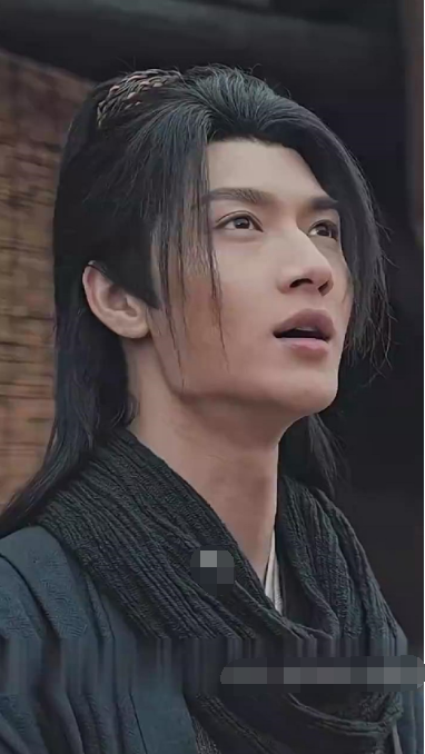 魂穿游戏后我称王称霸全集